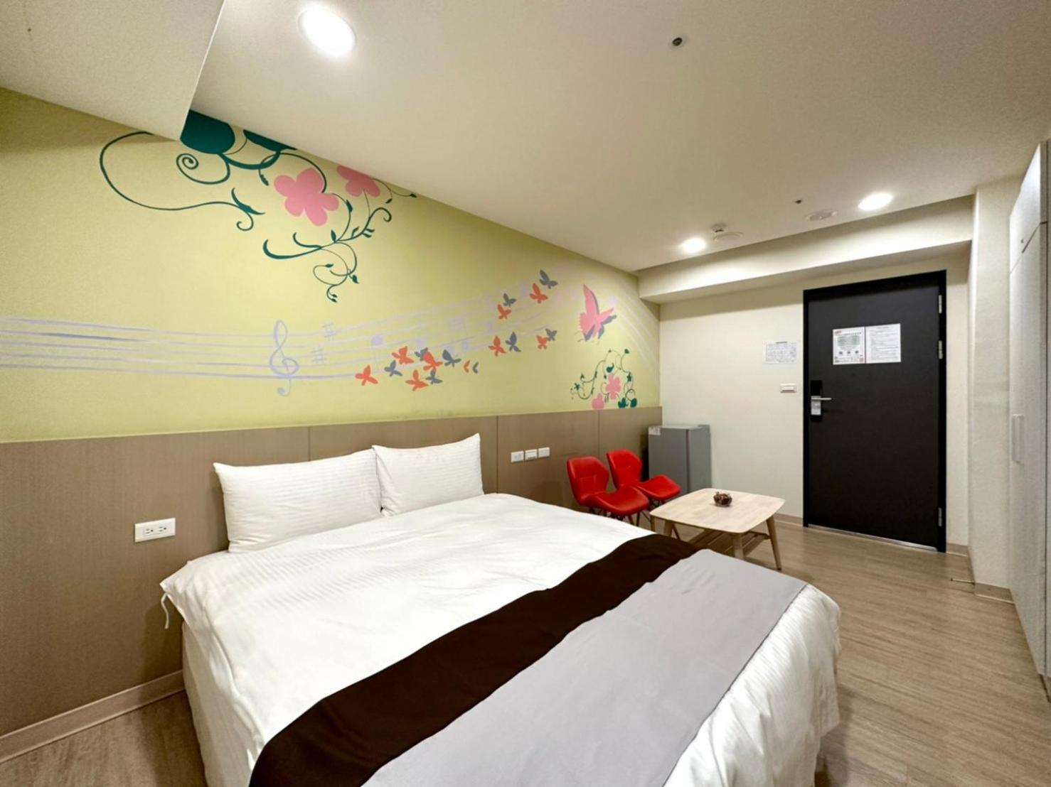 Music City Inn Kaohsiung Exterior foto